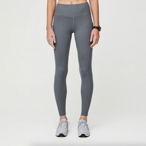 NWT ⋆ FIGS | 300 Performance Underscrub Legging — Quiet Shade